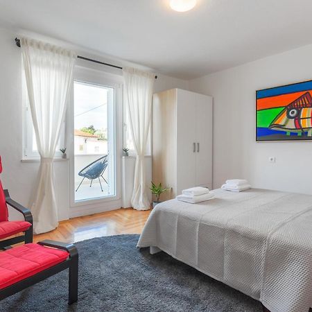 Central View Apartment Χβαρ Εξωτερικό φωτογραφία