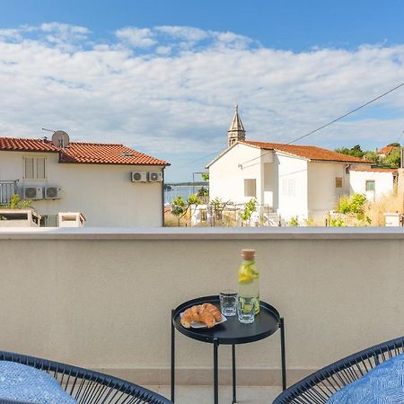 Central View Apartment Χβαρ Εξωτερικό φωτογραφία